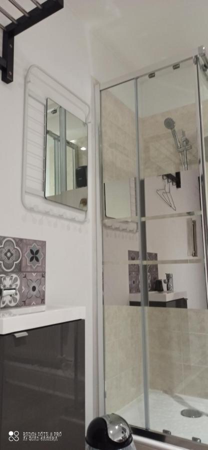 Hotel De La Place Loyettes Εξωτερικό φωτογραφία