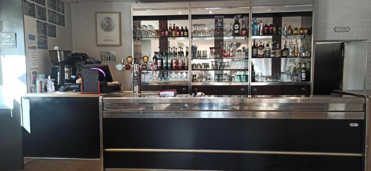 Hotel De La Place Loyettes Εξωτερικό φωτογραφία