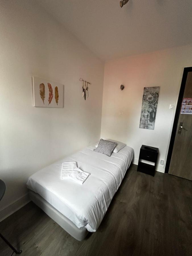 Hotel De La Place Loyettes Εξωτερικό φωτογραφία