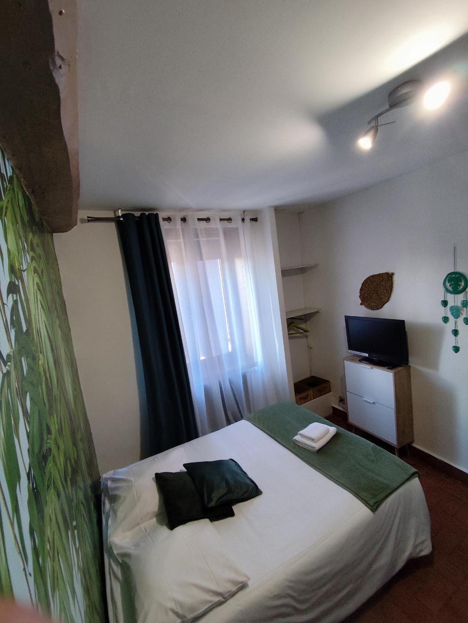 Hotel De La Place Loyettes Εξωτερικό φωτογραφία